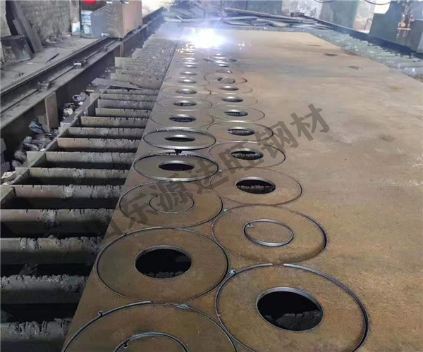 nm400耐磨板生產時影響的七個因素: